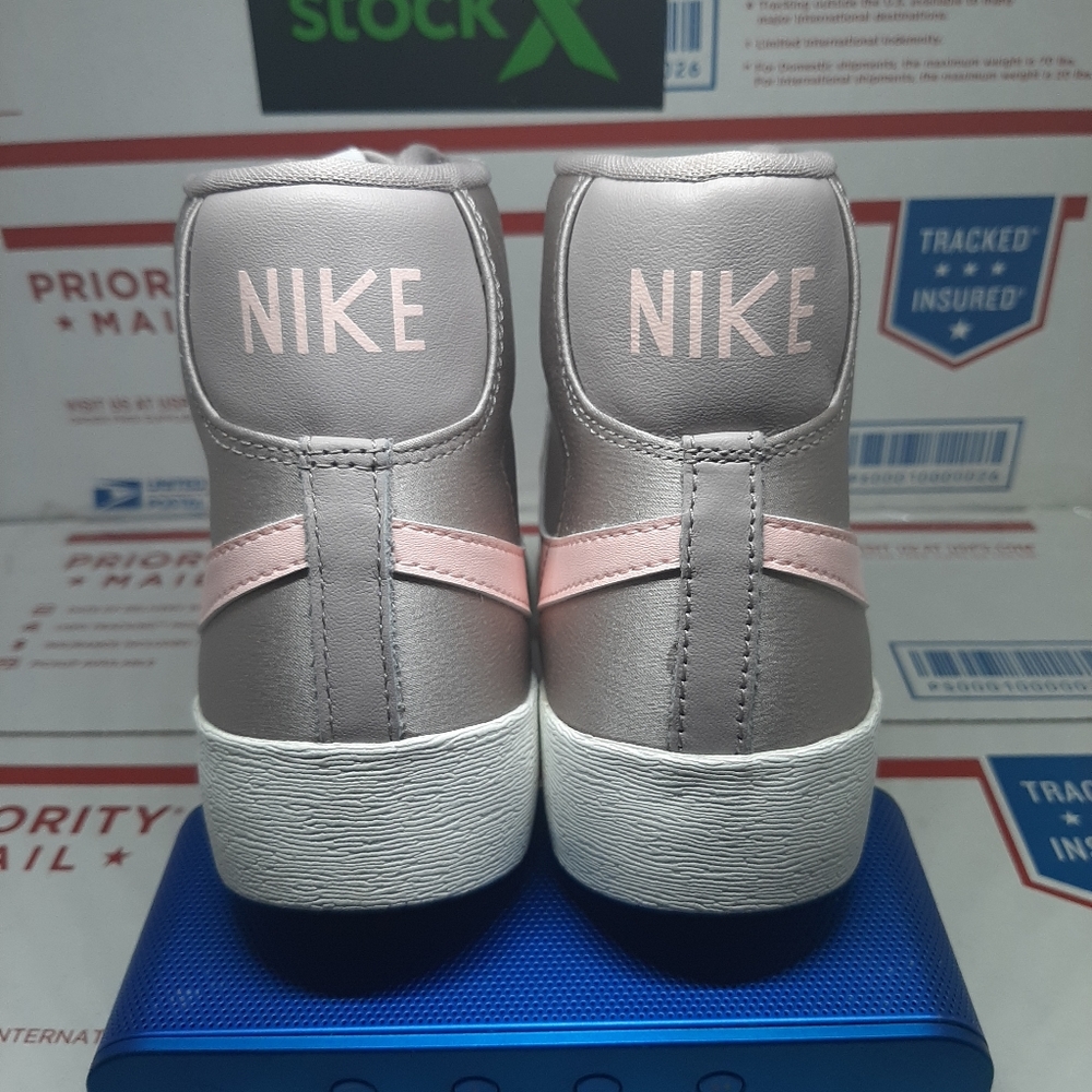 Nike Blazer Mid - Picture 3 of 3